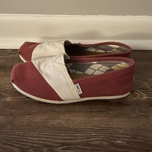 Maroon and white Toms.